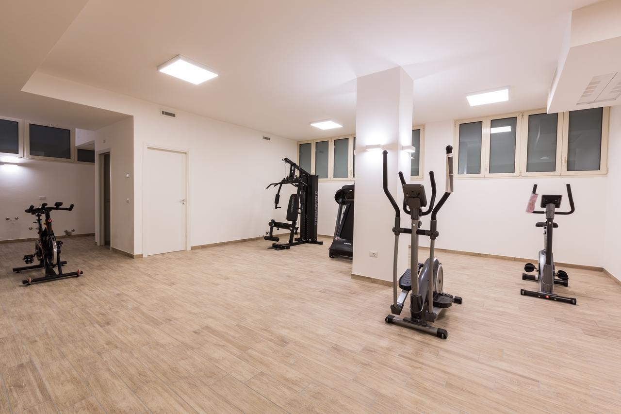 Residence Perla Verde Риччоне Екстер'єр фото