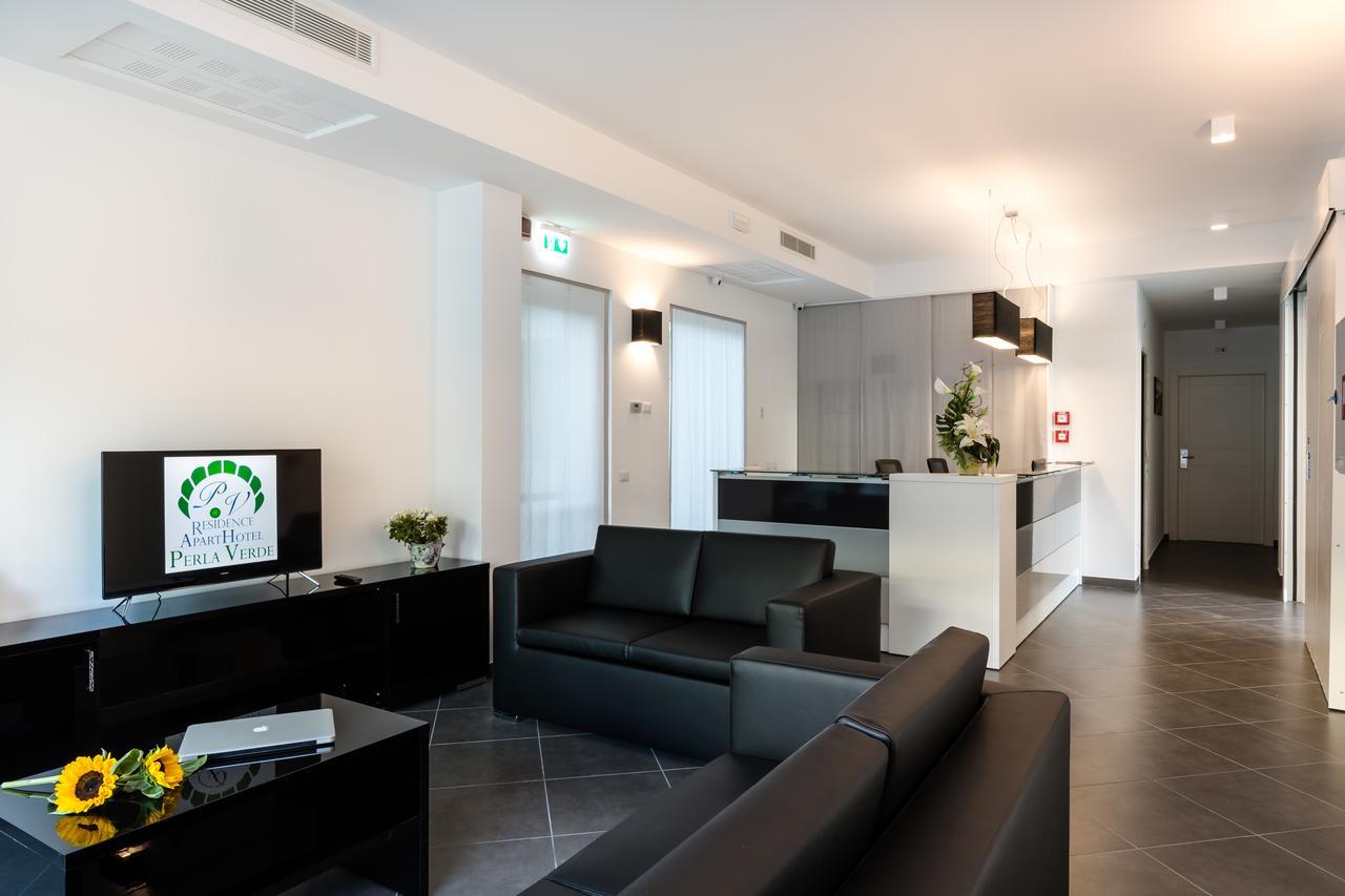 Residence Perla Verde Риччоне Екстер'єр фото