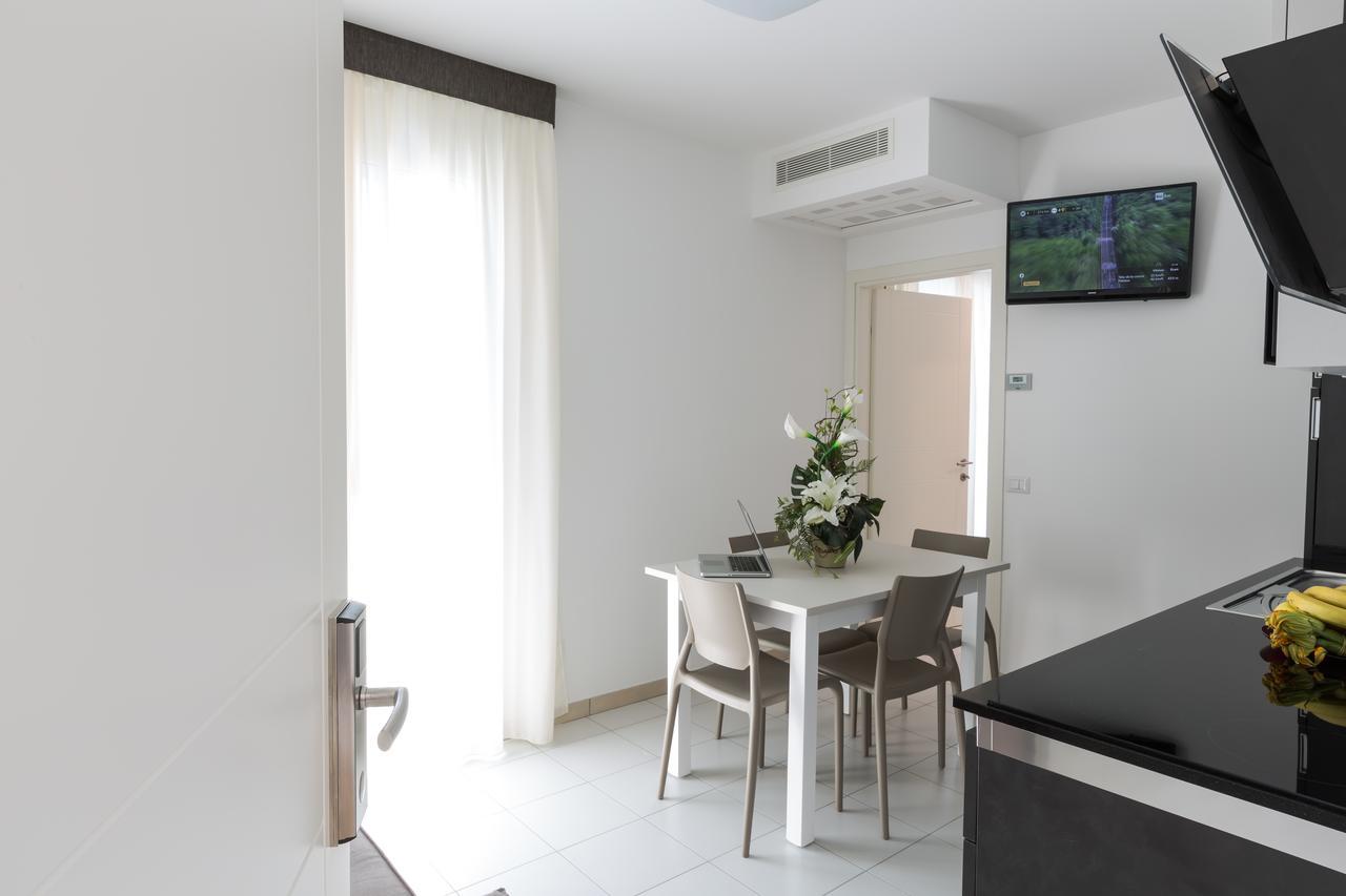 Residence Perla Verde Риччоне Екстер'єр фото