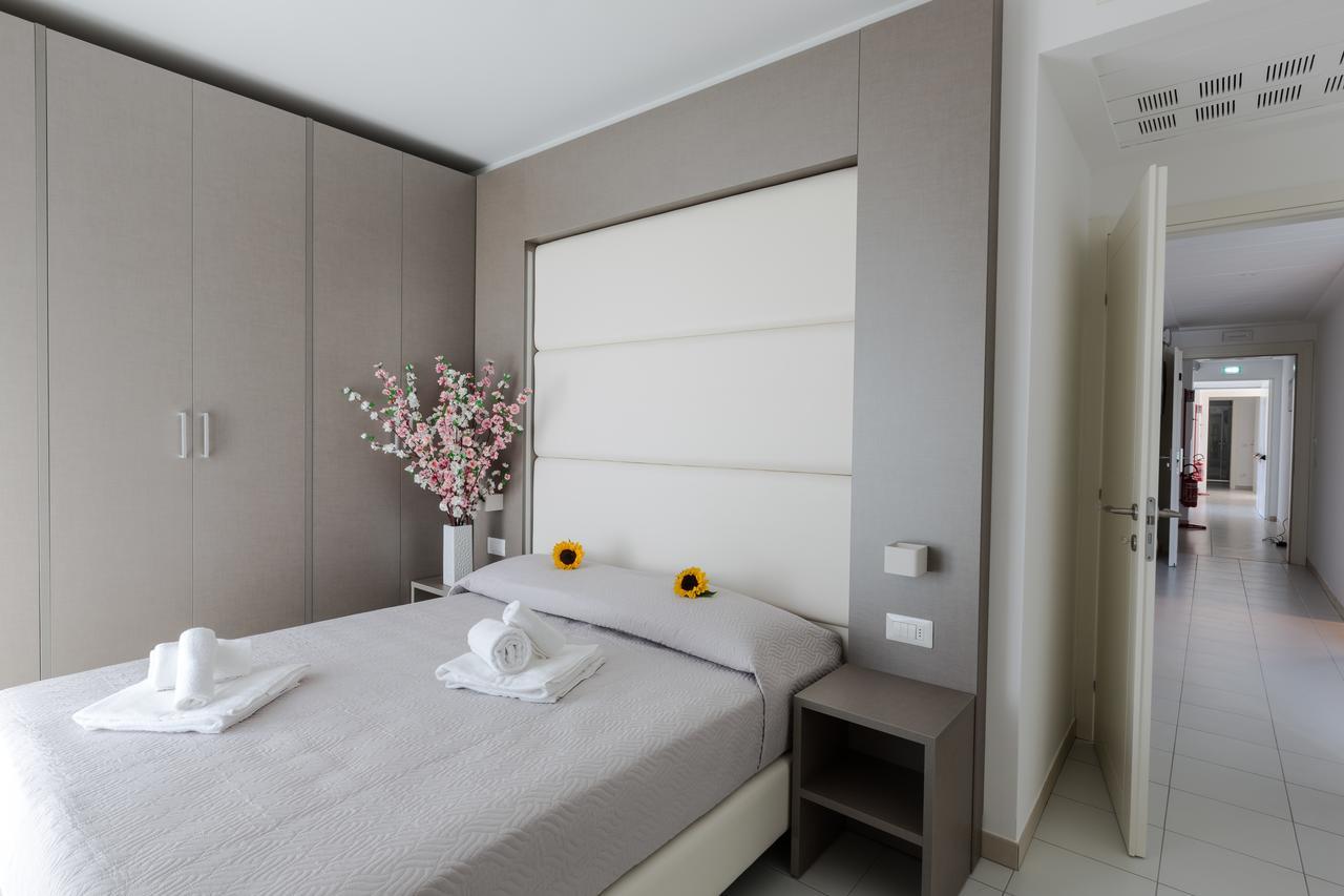Residence Perla Verde Риччоне Екстер'єр фото