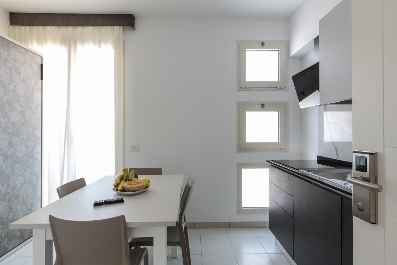 Residence Perla Verde Риччоне Екстер'єр фото