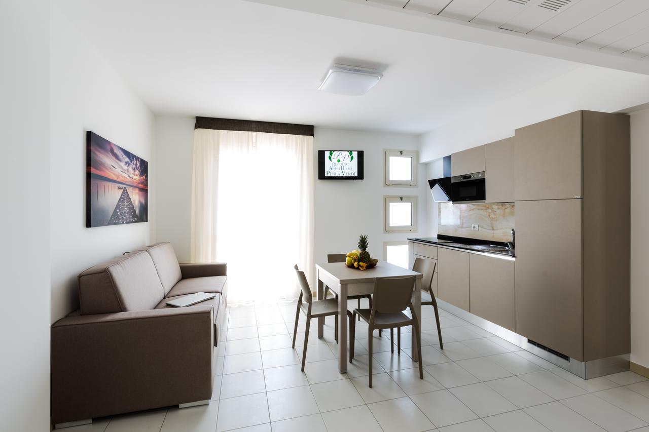 Residence Perla Verde Риччоне Екстер'єр фото