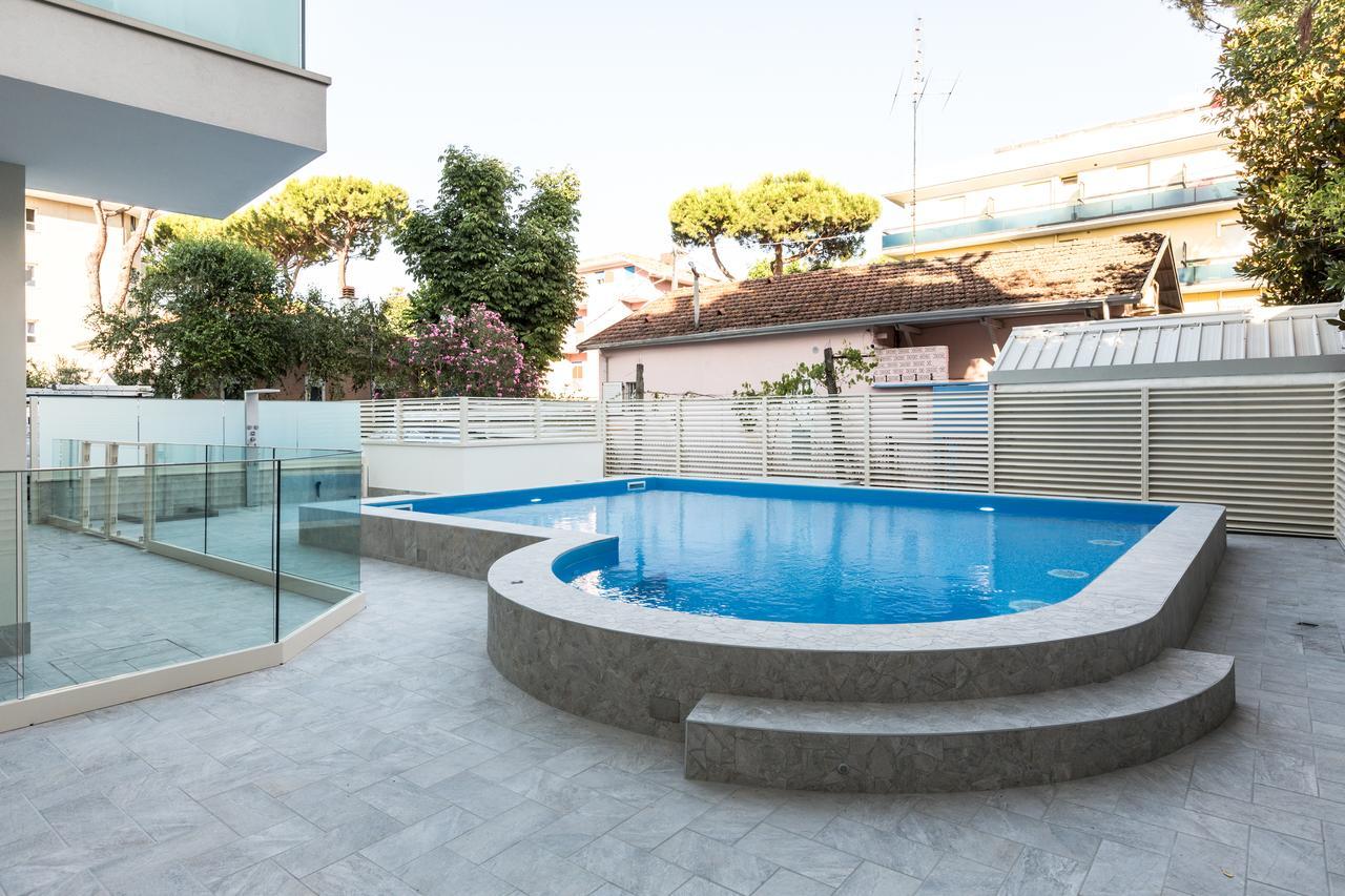 Residence Perla Verde Риччоне Екстер'єр фото