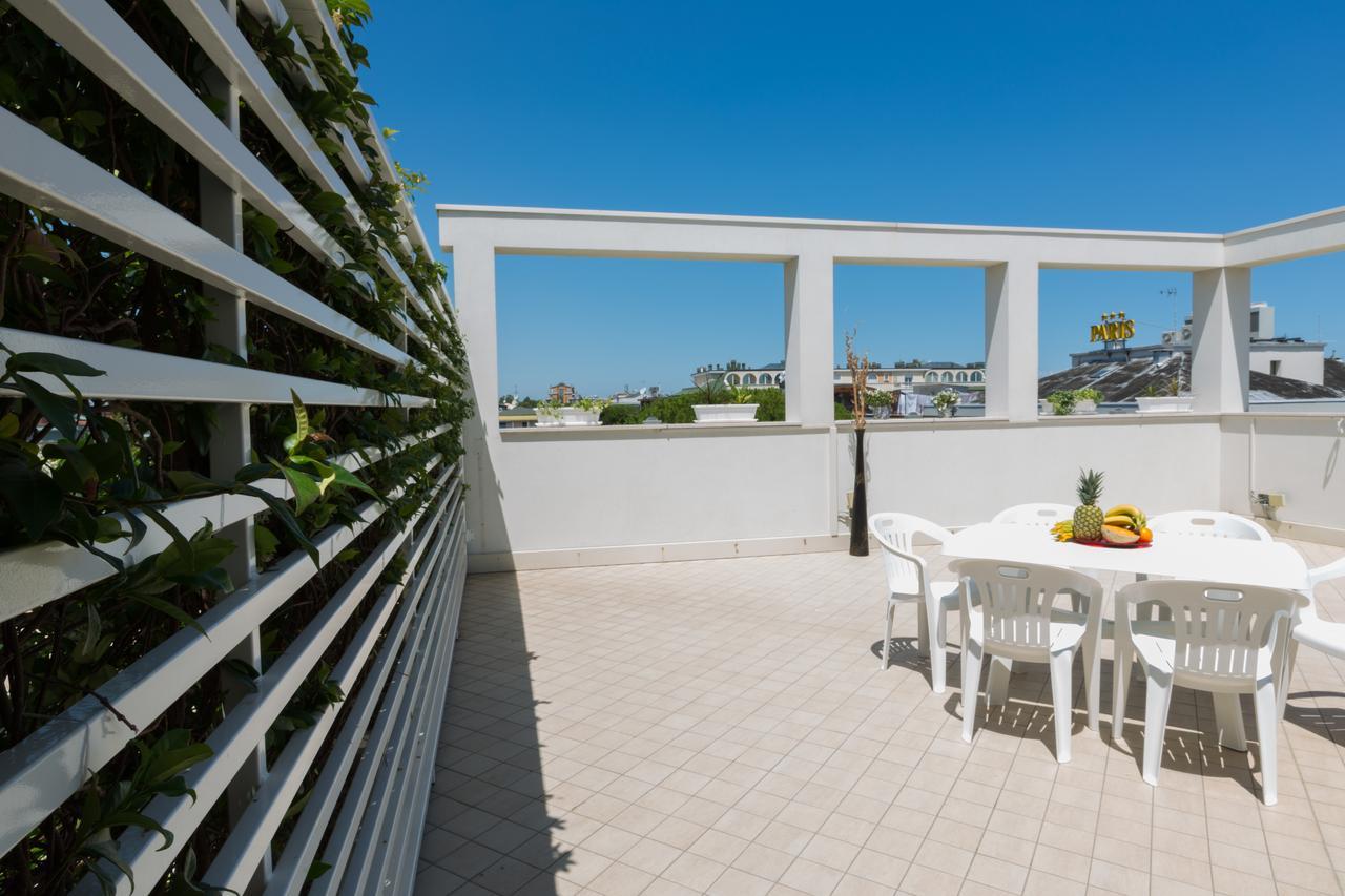 Residence Perla Verde Риччоне Екстер'єр фото